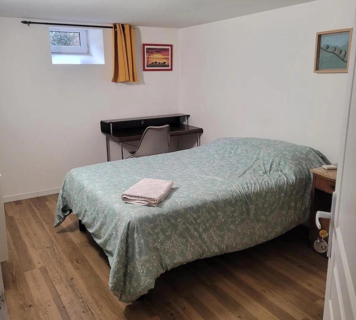 리옹 Peaceful Haven With Garden And Pool 아파트 0*,  프랑스