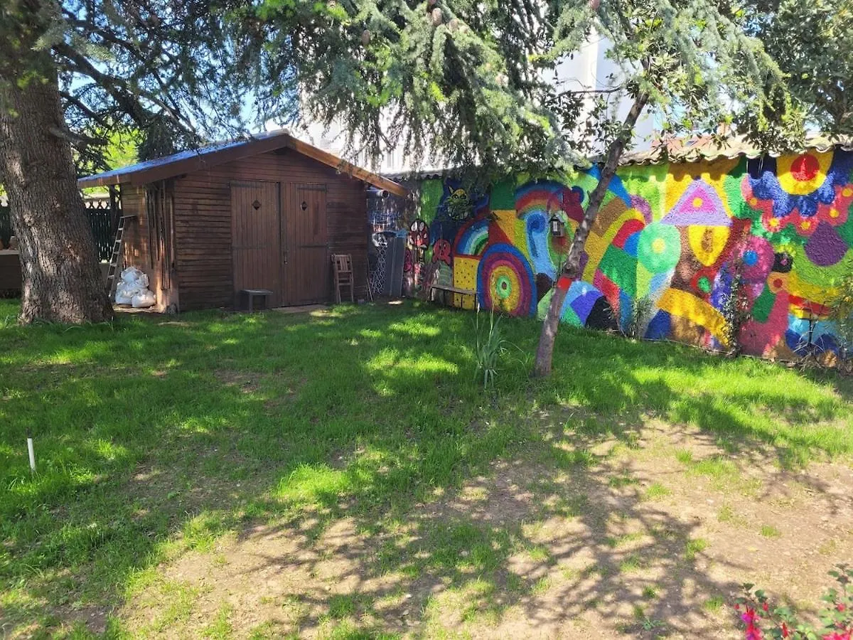 리옹 Peaceful Haven With Garden And Pool 아파트 0*,  프랑스